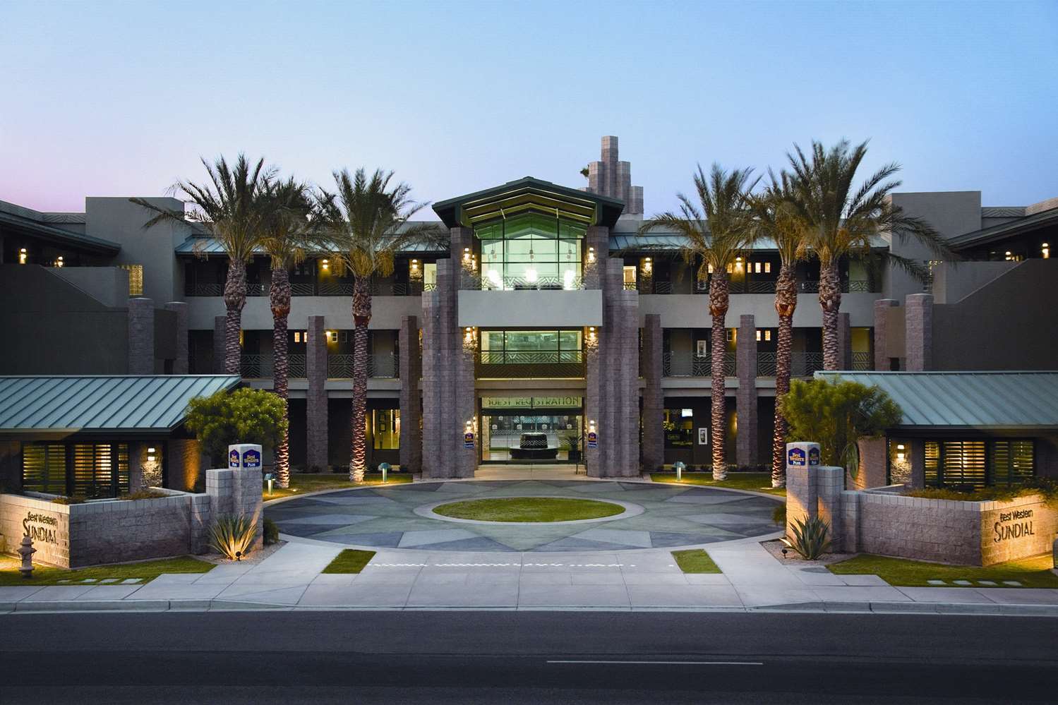 Hotel BEST WESTERN PLUS SUNDIAL