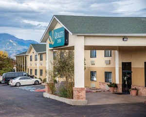 Hotel QUALITY INN COLORADO SPRINGS AIRPORT