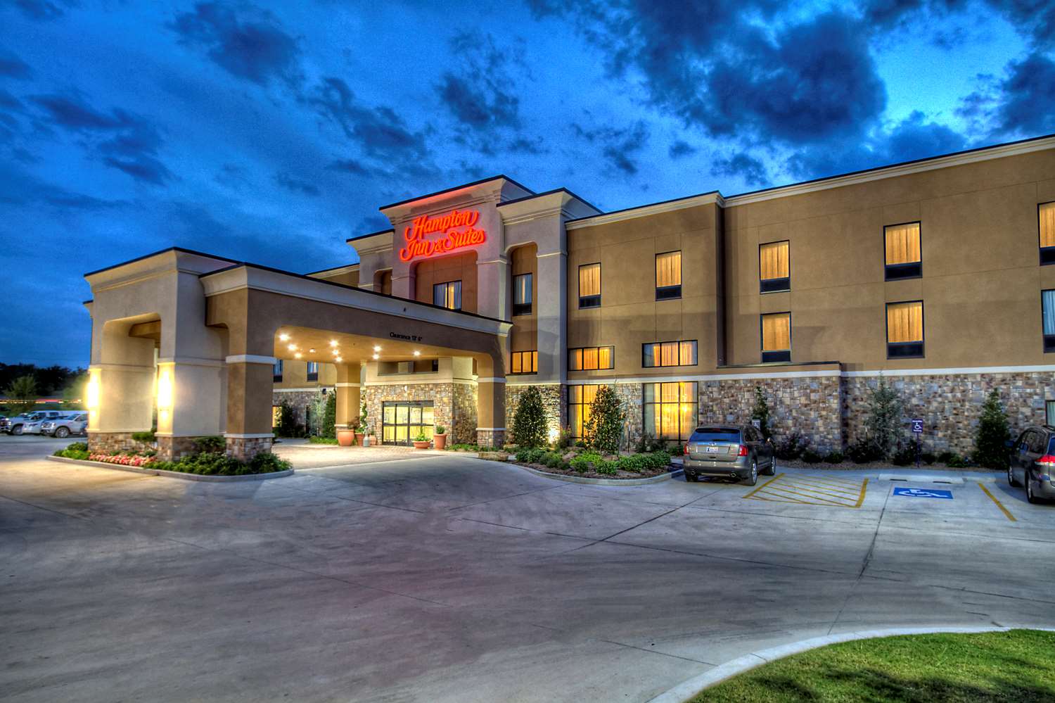 Hotel HAMPTON INN AND SUITES ADA OK