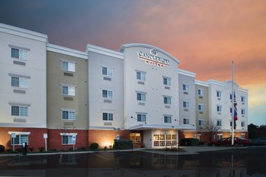 Hotel CANDLEWOOD SUITES WAKE FOREST RALEIGH AREA