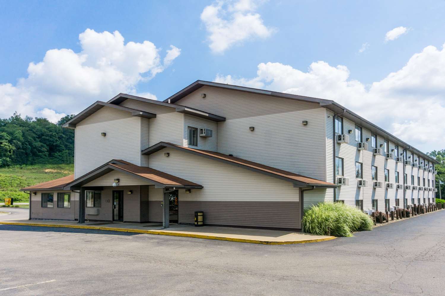 Hotel SUPER 8 ZANESVILLE