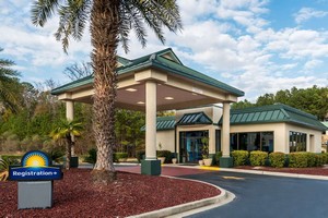 Hotel DAYS INN BY WYNDHAM RICHMOND HILL/SAVANNAH