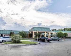 Hotel ECONO LODGE NEAR FORT STEWART
