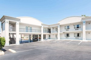 Hotel DAYS INN RALEIGH DOWNTOWN