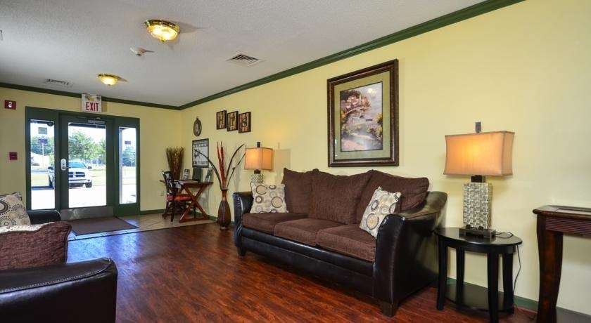 Hotel INTOWN SUITES DECATUR