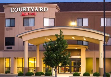 Hotel COURTYARD SALINA