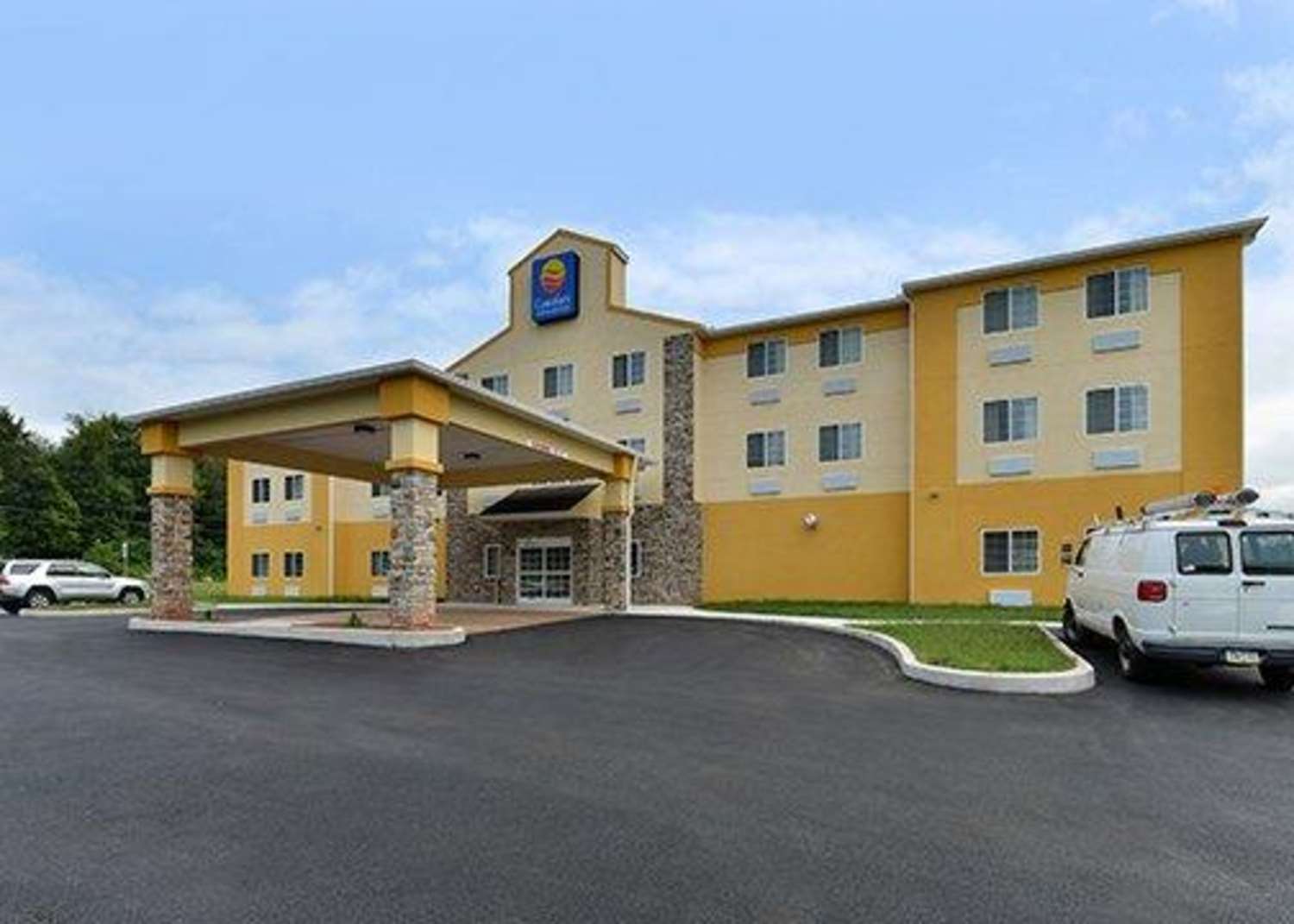 Hotel COMFORT INN & SUITES MANHEIM - LEBANON