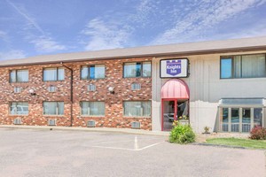 Hotel KNIGHTS INN AND SUITES SOUTH S