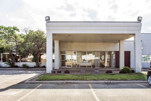 Hotel RODEWAY INN & CONFERENCE CENTER