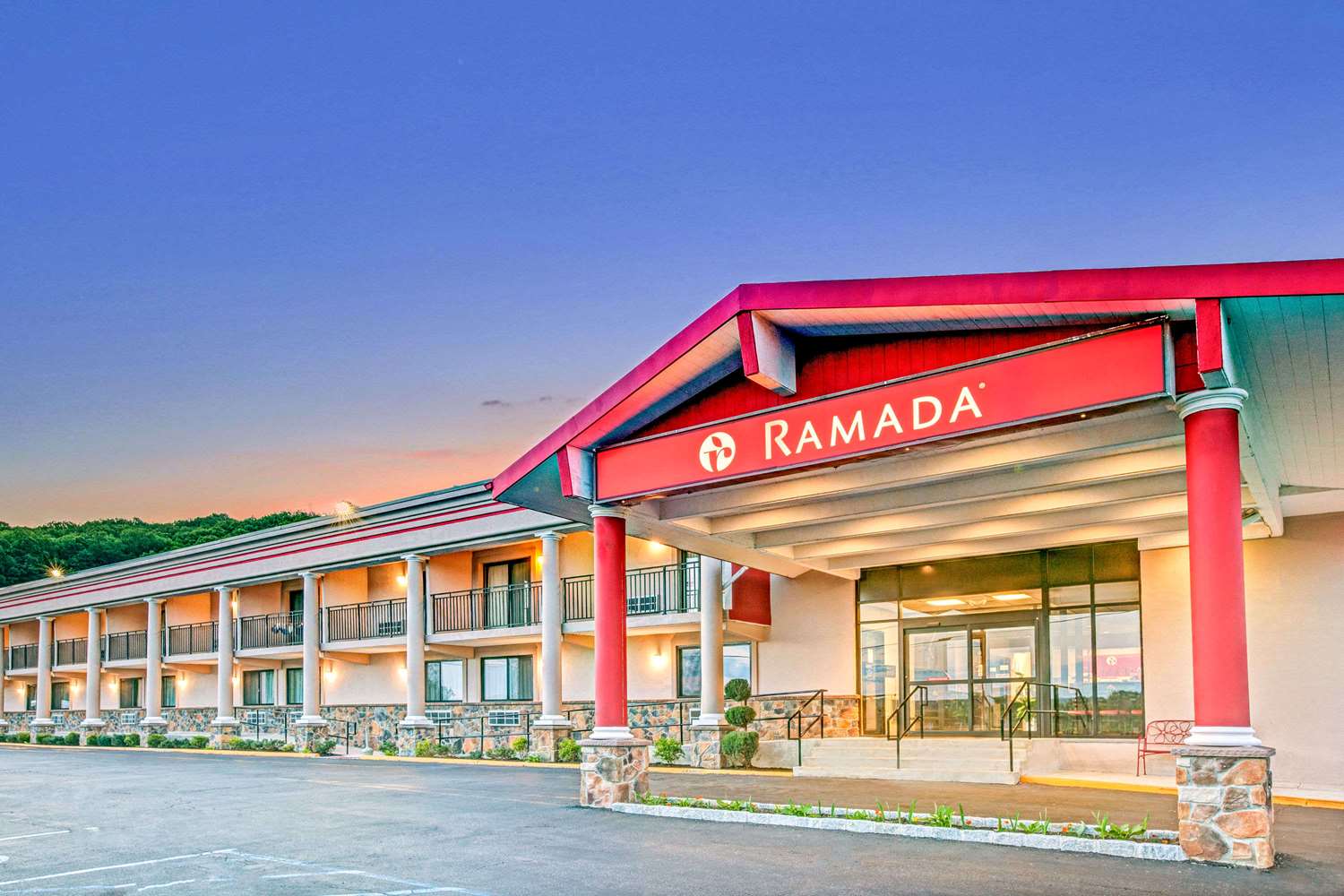 Hotel RAMADA BY WYNDHAM ROCKAWAY