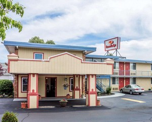 Hotel ECONO LODGE MYSTIC - GROTON