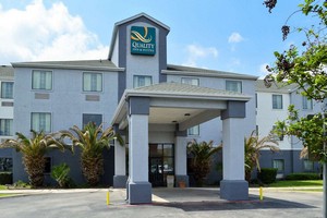 Hotel QUALITY INN & SUITES