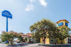 Hotel BAYMONT INN & SUITES SAN ANTONIO NEAR SOUTH TEXAS MEDICAL CE