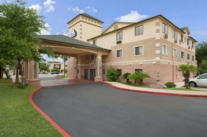 Hotel DAYS INN SUITES SAN ANTONIO NORTH/STONE OAK