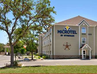 Hotel MICROTEL INN & SUITES BY WYNDHAM SAN ANTONIO AIRPORT NORTH