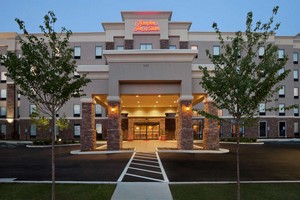 Hotel HAMPTON INN AND SUITES ROANOKE AIRPORT VA