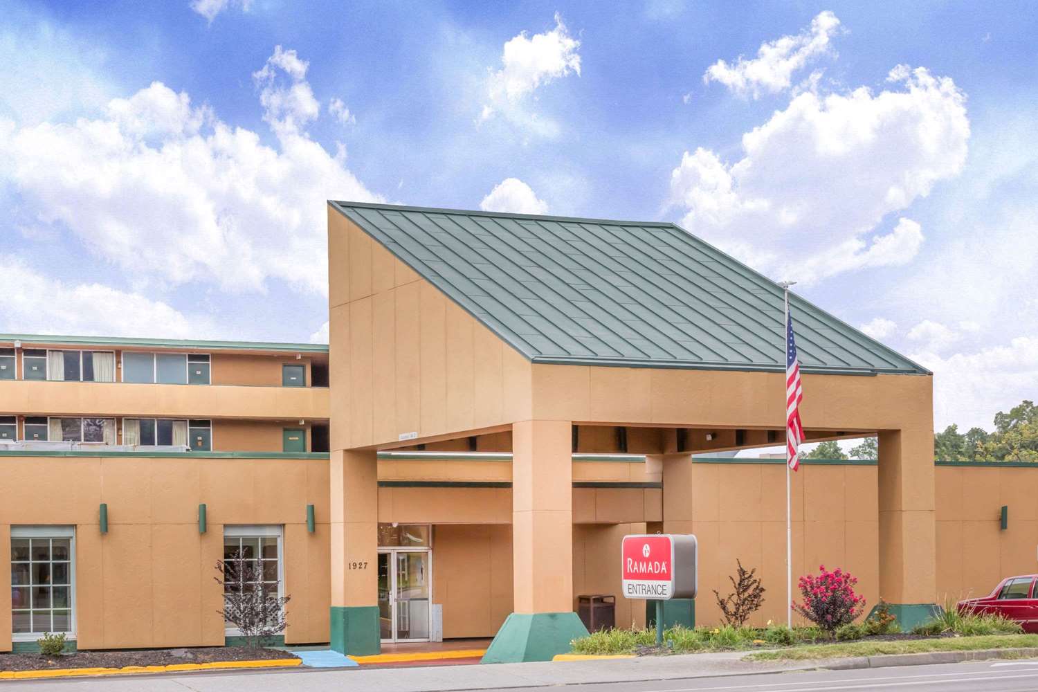 Hotel RAMADA BY WYNDHAM, ROANOKE