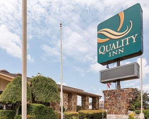Hotel QUALITY INN MAGNOLIA