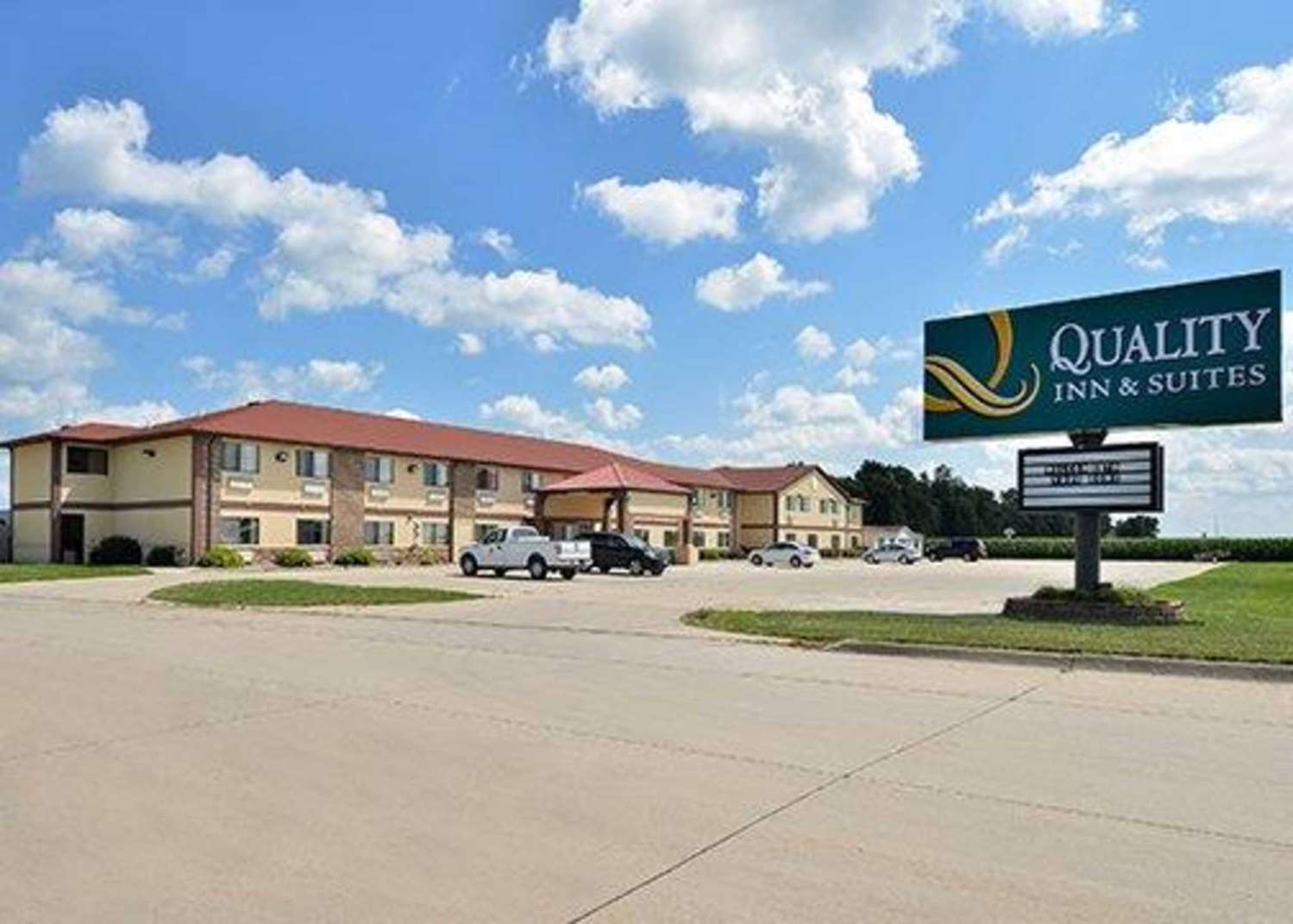 Hotel QUALITY INN & SUITES GRINNELL