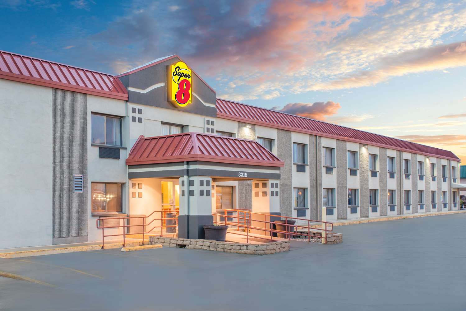 Hotel SUPER 8 MARSHALLTOWN