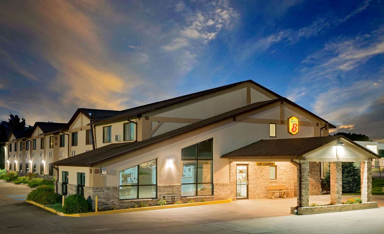 Hotel SUPER 8 CENTERVILLE