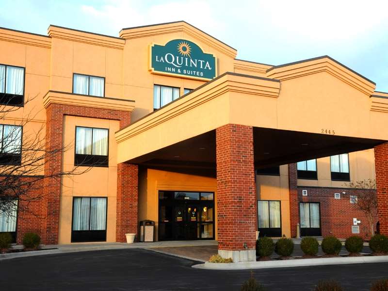Hotel LA QUINTA INN & SUITES SPRINGFIELD AIRPORT PLAZA