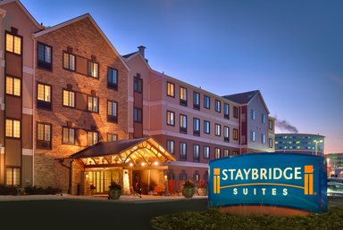 Hotel STAYBRIDGE SUITES OMAHA 80TH AND DODGE