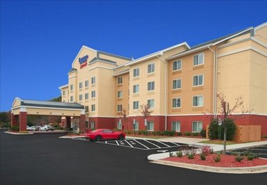 Hotel FAIRFIELD INN & SUITES GREENSBORO WENDOVER