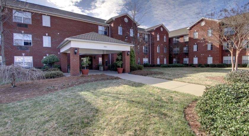 Hotel INTOWN SUITES GREENSBORO