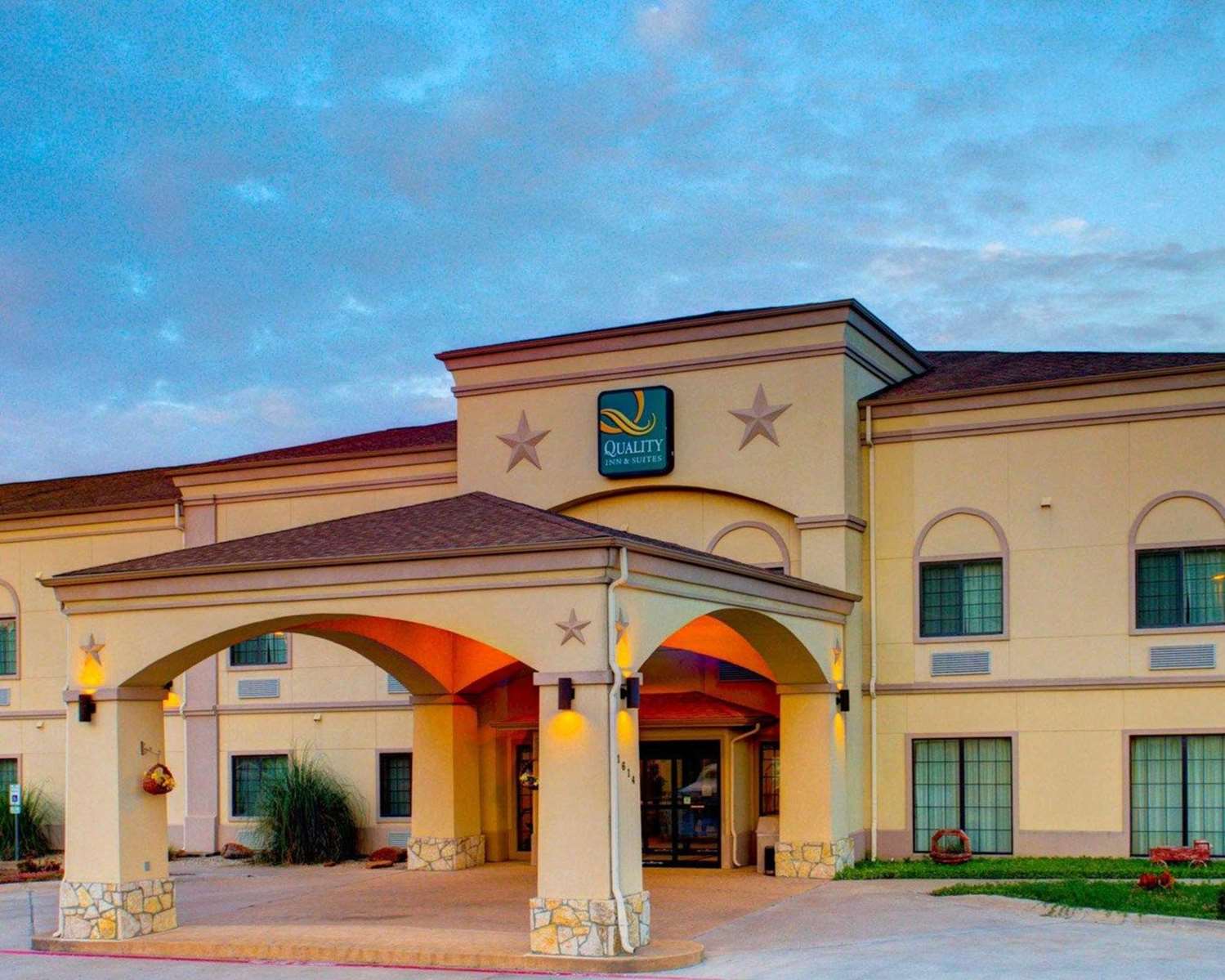 Hotel QUALITY INN AND SUITES GLEN ROSE