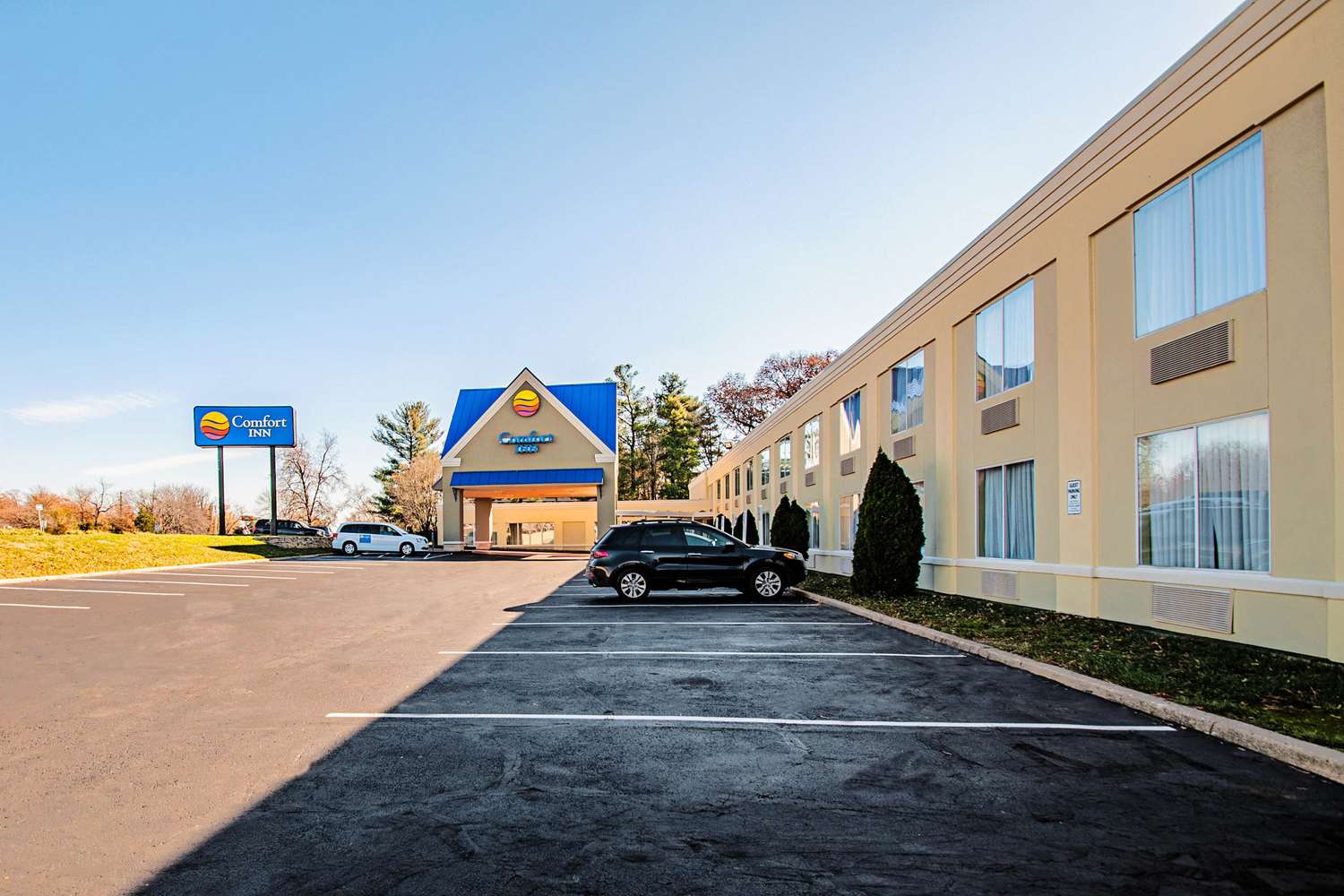 Hotel COMFORT INN ARLINGTON BOULEVARD