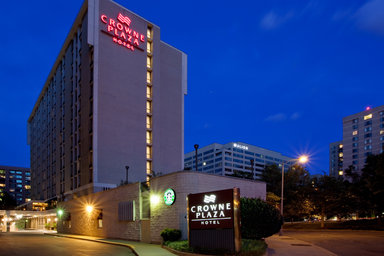 Hotel CROWNE PLAZA WASHINGTON NATL AIRPORT