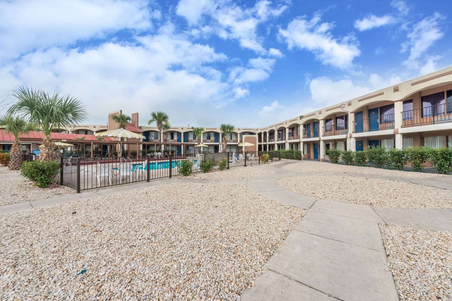 Hotel DAYS INN SAN ANTONIO SPLASHTOWN/ATT CENTER