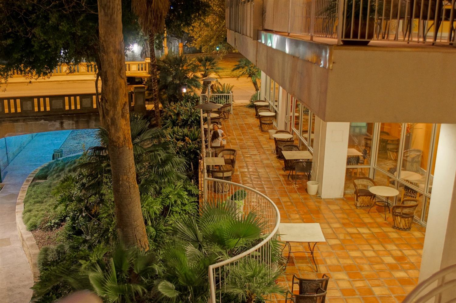 Hotel EL TROPICANO RIVERWALK HOTEL