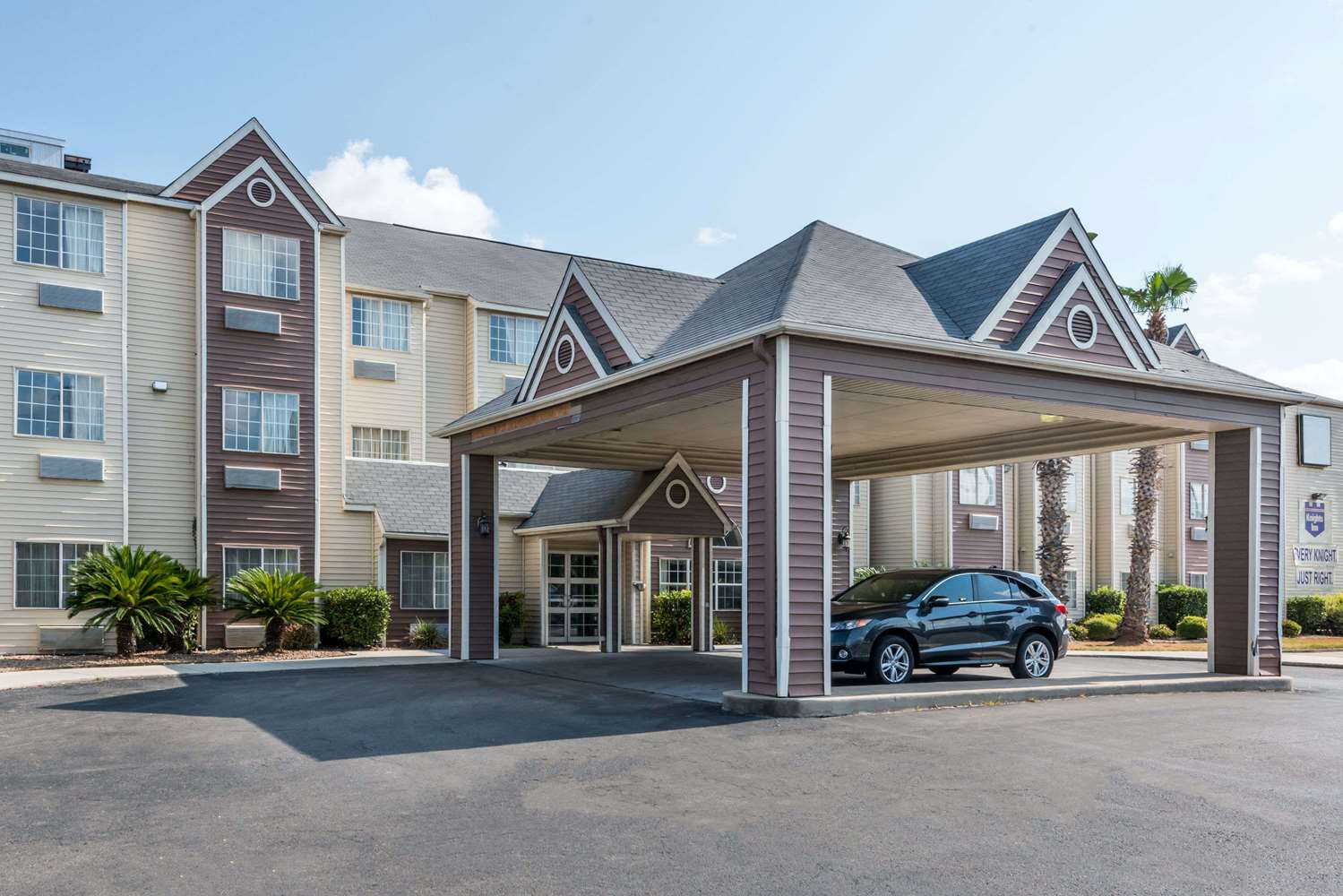 Hotel KNIGHTS INN SAN ANTONIO - WEST
