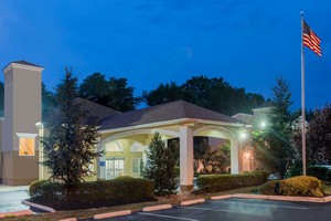 Hotel DAYS INN & SUITES CHERRY HILL - PHILADELPHIA