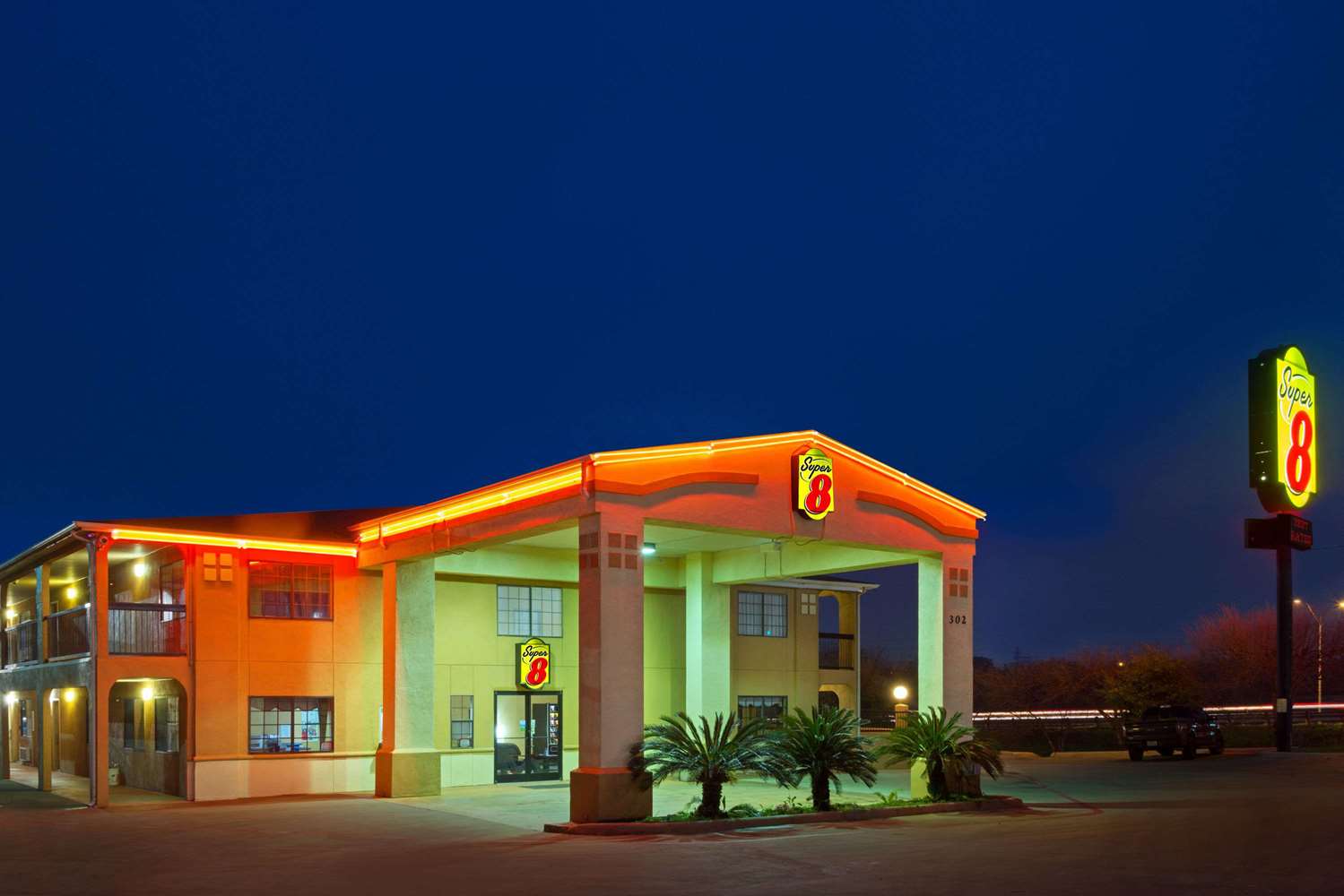 Hotel SUPER 8 SAN ANTONIO/RIVERWALK AREA