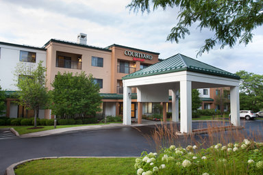 Hotel COURTYARD BURLINGTON WILLISTON