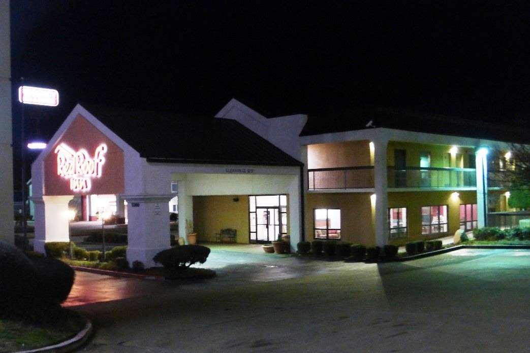 Hotel RED ROOF INN & SUITES TEXARKANA