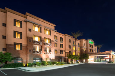 Hotel HOLIDAY INN & SUITES GOODYEAR - WEST PHOENIX AREA