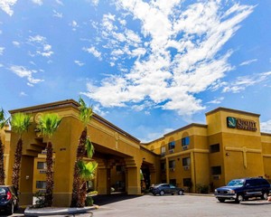 Hotel QUALITY INN & SUITES SURPRISE NEAR SUN CITY WEST