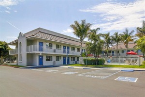 Hotel MOTEL 6 SANTA MARIA