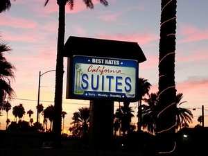 Hotel CALIFORNIA SUITES MOTEL