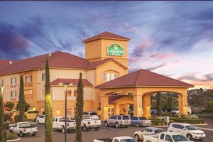 Hotel LA QUINTA INN & SUITES PASO ROBLES