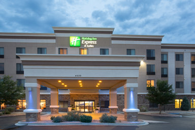 Hotel HOLIDAY INN EXPRESS & SUITES PUEBLO NORTH