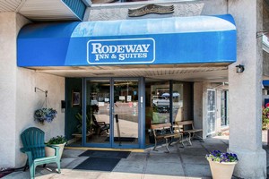 Hotel RODEWAY INN & SUITES