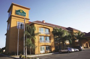 Hotel LA QUINTA INN & SUITES FOWLER
