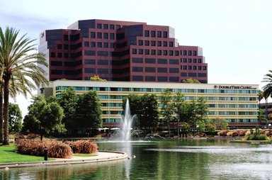 Hotel DOUBLETREE BY HILTON ORANGE COUNTY AIRPORT