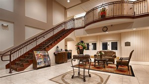 Hotel BEST WESTERN PLUS LAKE ELSINORE INN & SUITES