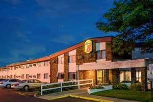 Hotel SUPER 8 BROOKLYN CENTER/MPLS
